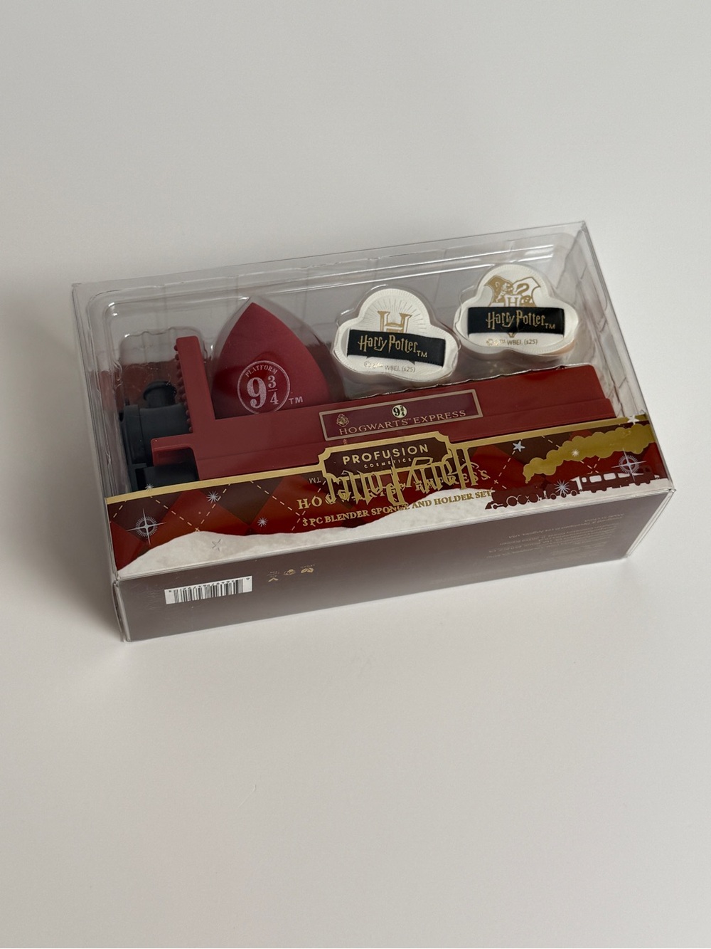 New Profusion Harry Potter Hogwarts Express 3pc Blender Sponge & Holder Set
